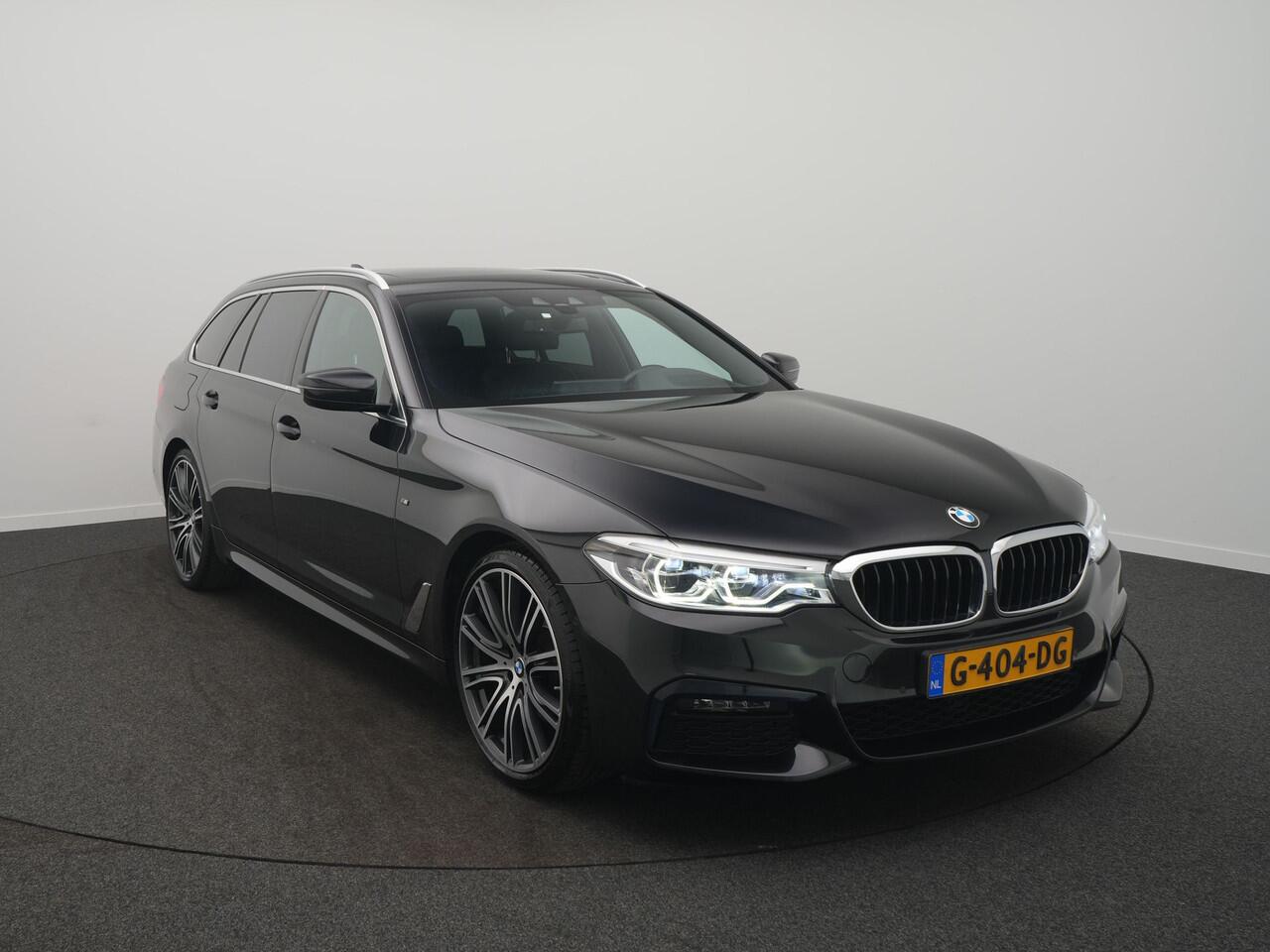 BMW 5-SERIE Touring 520i High Executive Edition - RIJKLAARPRIJS - M-Sport - Achteruitrijcamera - Elektrisch Glazen schuif-/kanteldak