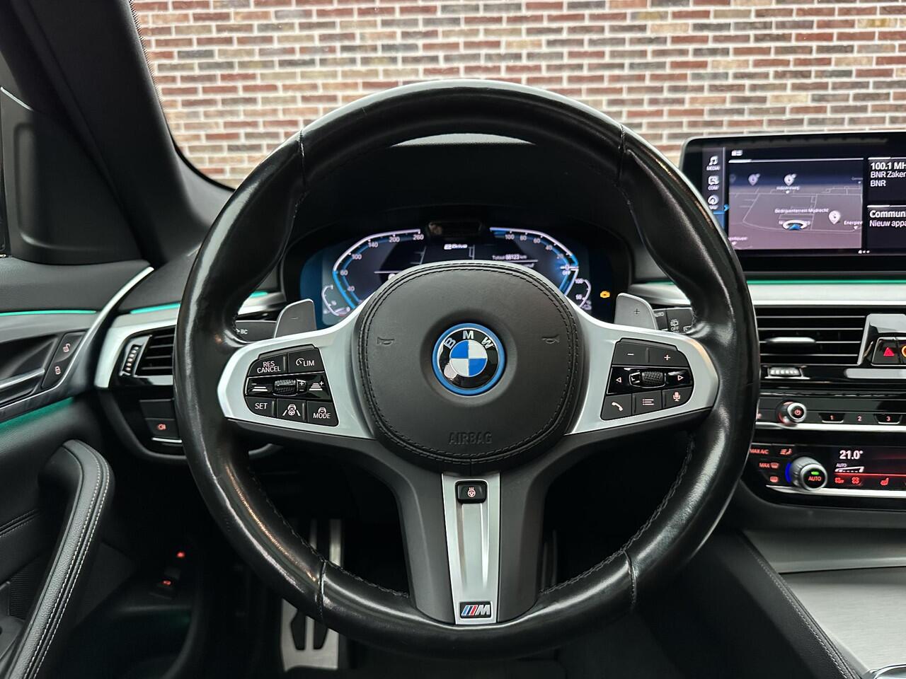 BMW 5-SERIE Touring 520e High Executive M-sport| Dak| Head-up| LaserLight