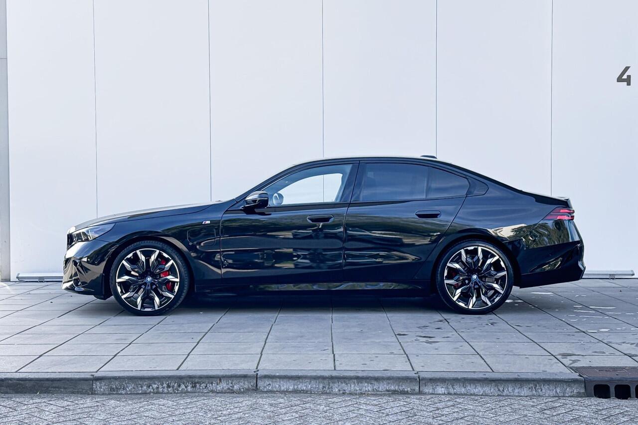 BMW 5-SERIE Sedan 550e xDrive