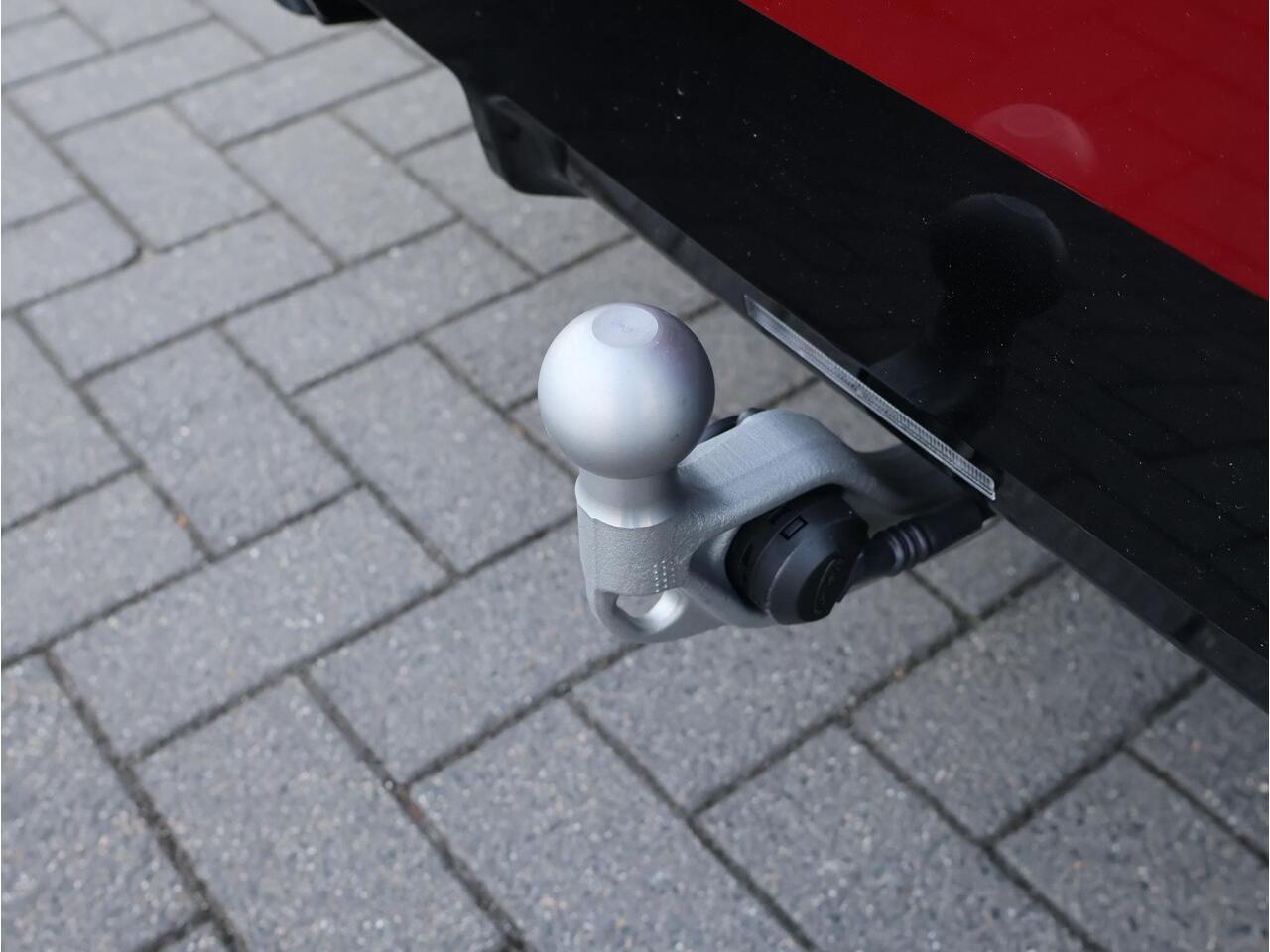 BMW 5-SERIE Touring 530e M Sportpakket Pro/ Stuurwiel verwarmd/ Comfort Access/ Elektrische Trekhaak/ panoramadak/ Stoelventilatie voorstellen/ Bowers & Wilkins