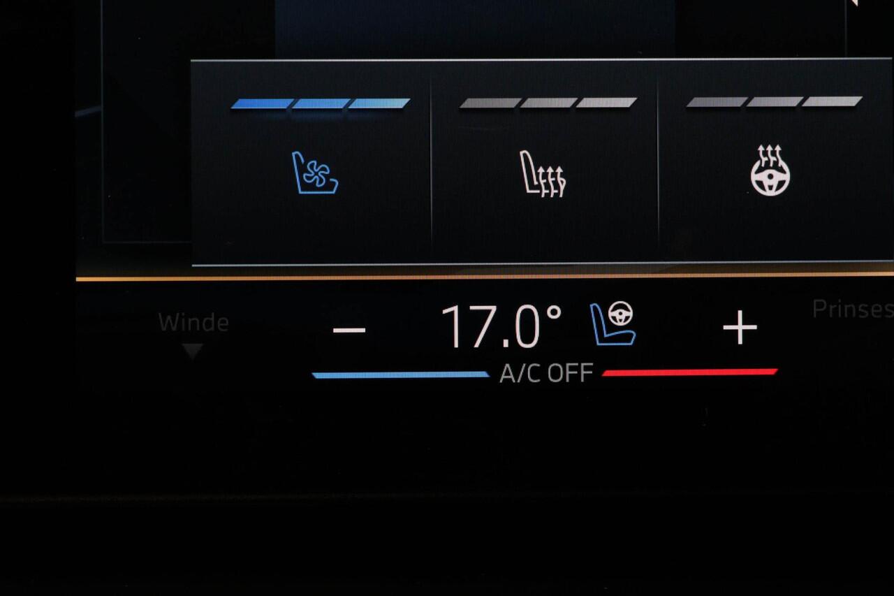 BMW 5-SERIE 520i M-Sport | COMFORT / INNOVATION / TRAVEL- PACK | HEAD UP | STOELKOELING | STUURVERWARMING | 360 CAMERA