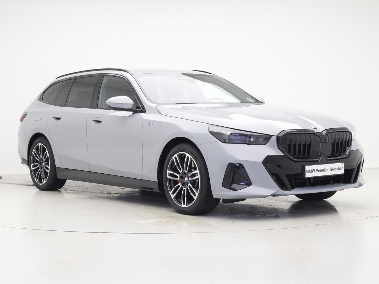 BMW 5-SERIE Touring 520i M-Sport Pro | Trekhaak | Driv. Ass. Pro | Stoelventilatie | Standkachel | | Bowers & Wilkins Surround Sound System | Mild Hybrid