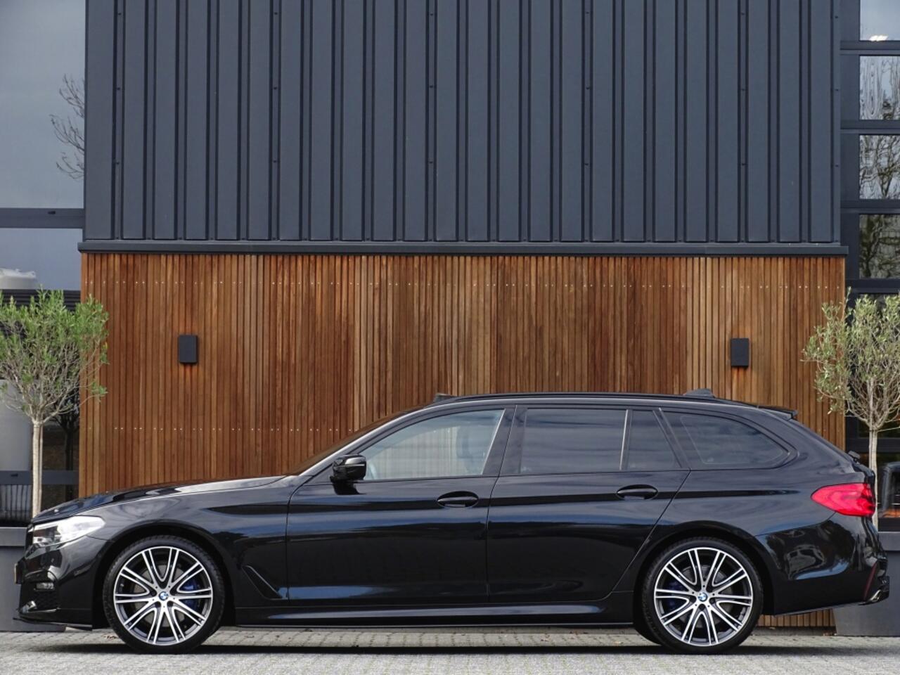 BMW 5-SERIE Touring 530i 252PK / M-Sport / Individual / panormadakraam / *NAP*