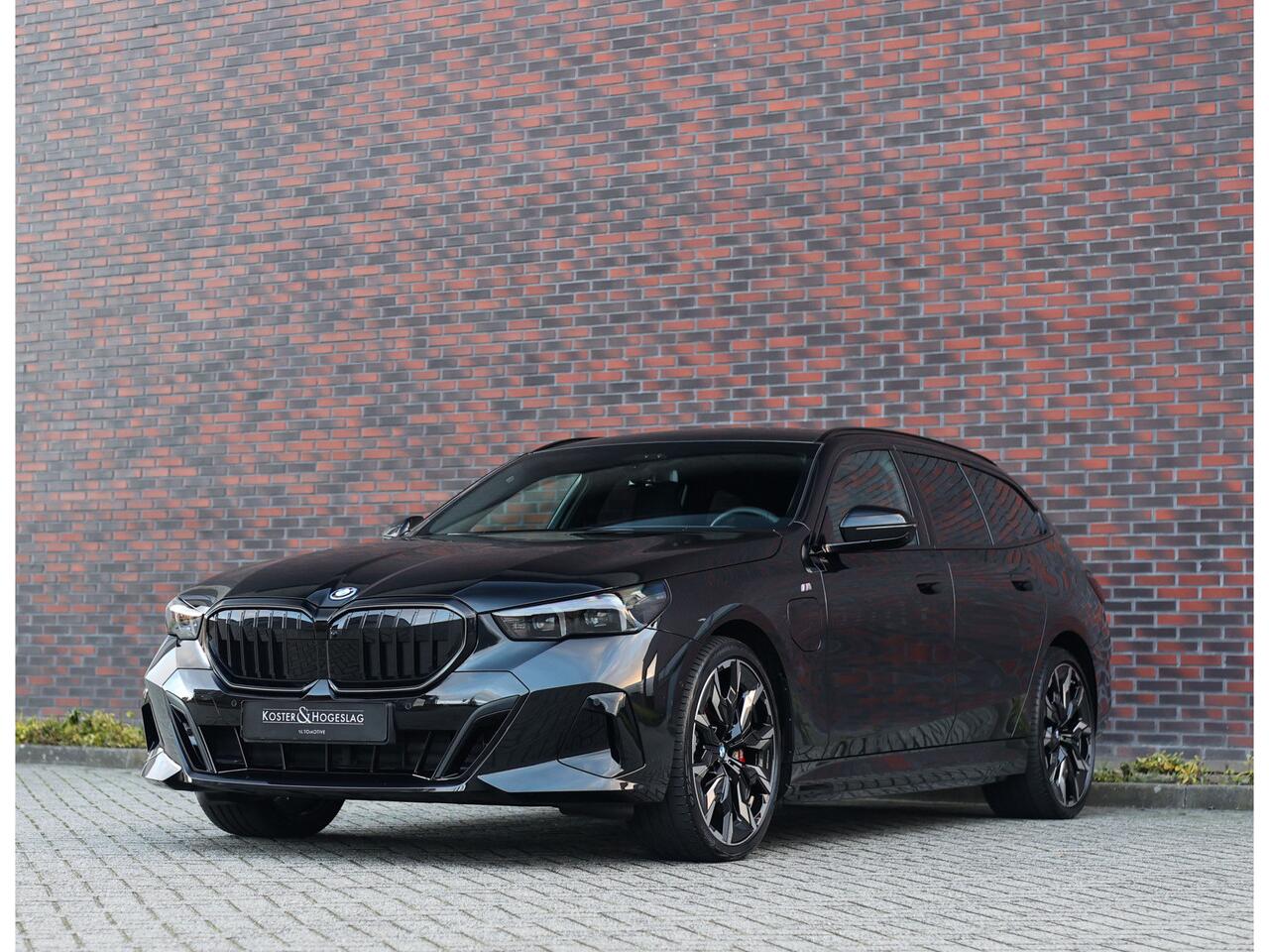 BMW 5-SERIE 550e Touring xDrive | M Sport Pro - Trekhaak - Bow&Wil