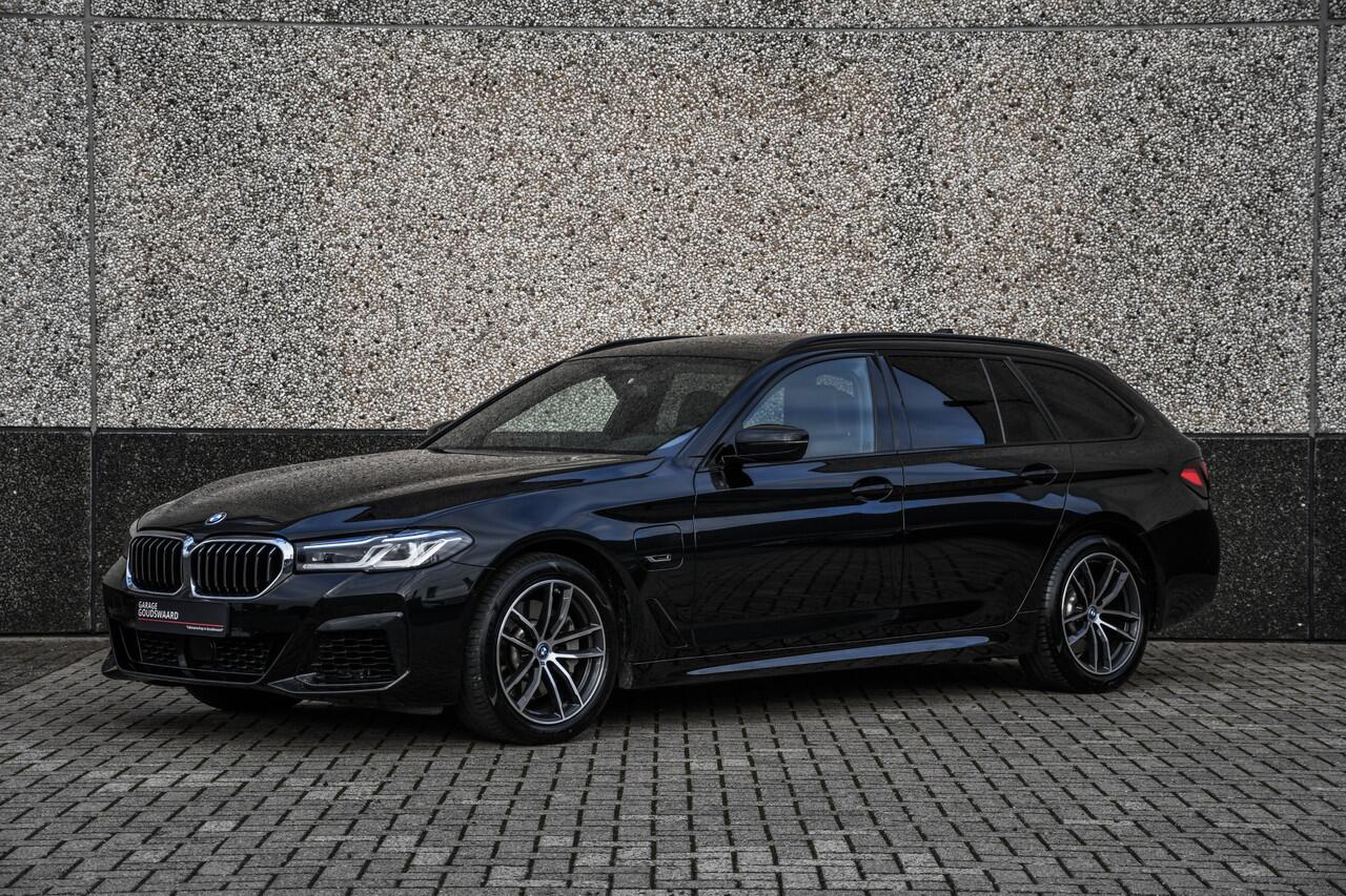 BMW 5-SERIE Touring 530e xDrive Executive BTW | Laser Light | M-pakket | Concoursstaat