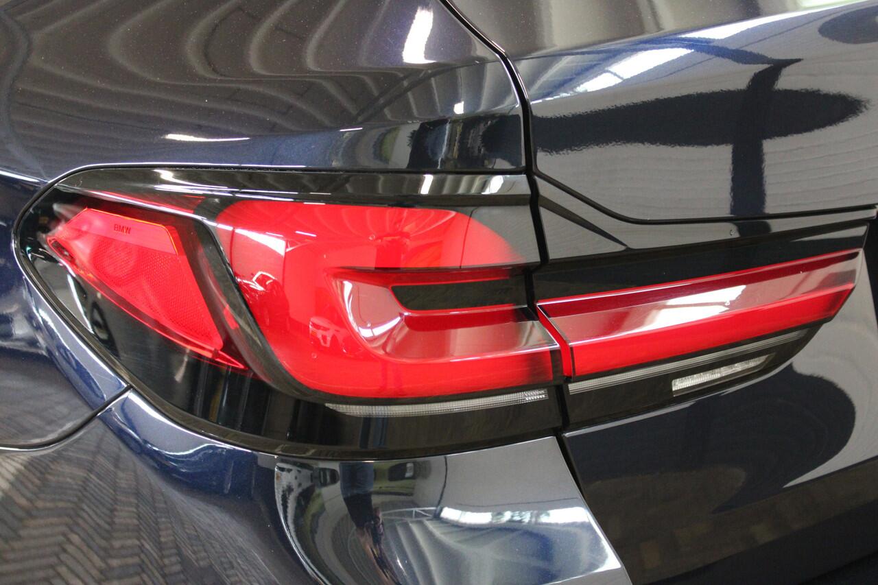 BMW 5-SERIE Touring 520e Business Edition Plus M-sport | Incl. 12 maanden garantie | Cruise control | Climate control | Memory seats | Apple carplay/Android auto | DAB radio |