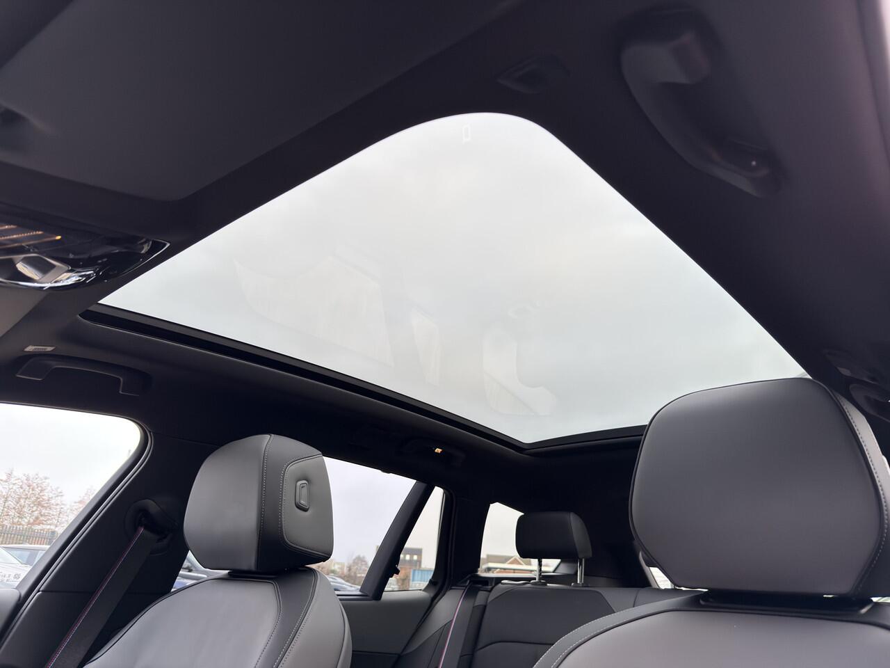 BMW 5-SERIE Touring 550e xDrive | M-Pro | Bowers & Wilkins | Trekhaak | 360 cam | Panorama | Co Pilot