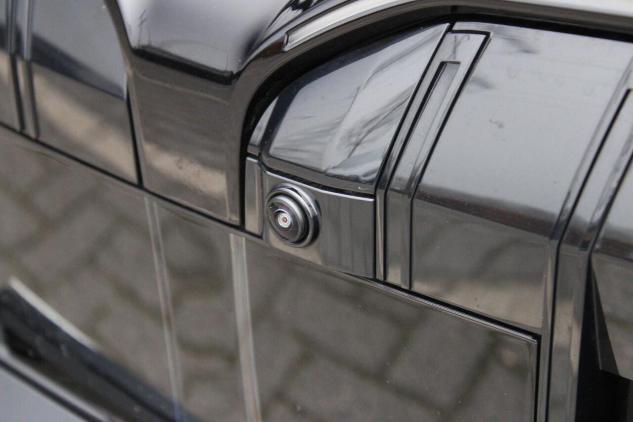 BMW 5-SERIE 550e xDrive M Sport Automaat / Panoramadak / Trekhaak / Adaptief Onderstel Professional / Bowers & Wilkins / Parking Assistant Professional / Adaptieve LED