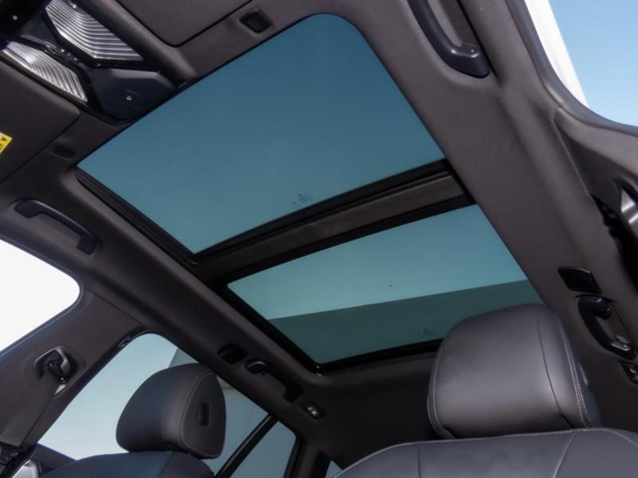 BMW 5-SERIE Touring 530e M-SPORT ** LASER, LEDER, PANORAMA, TREKH, HuD, HiFi, ALARM ** ¤ 37.500,= onder NP - Ex BMW-AG ** ** INFORMEER OOK NAAR ONZE AANTREKKELIJKE FINANCIAL-LEASE TARIEVEN **