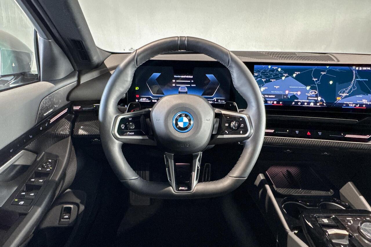 BMW 5-SERIE Touring 530e M Sport Edition | Harman Kardon | Stoelverwarming | Head-up Display |