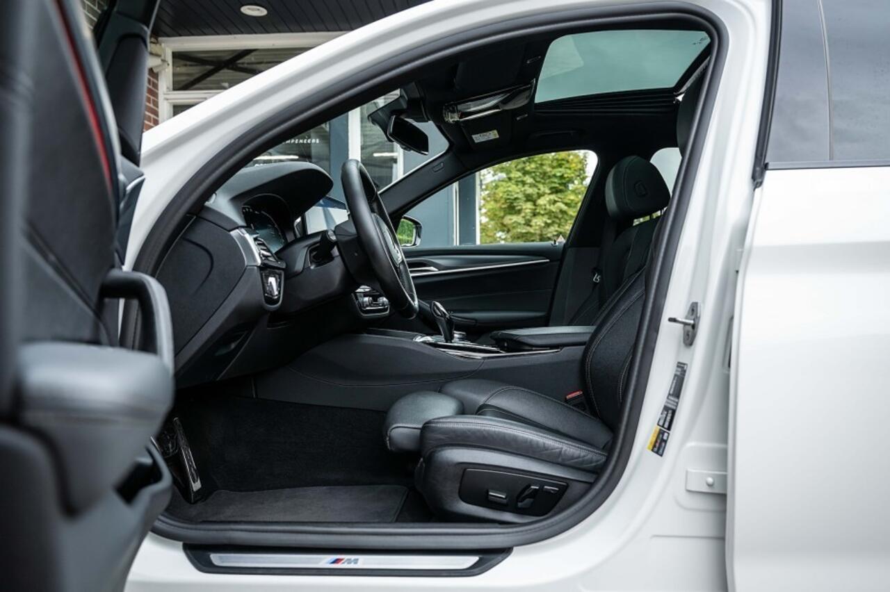 BMW 5-SERIE 530 530e xDrive High Executive | M-Sport | Shadow | Panorama | Laser | Leder | Camera | Trekhaak | 19' inch | Hifi |