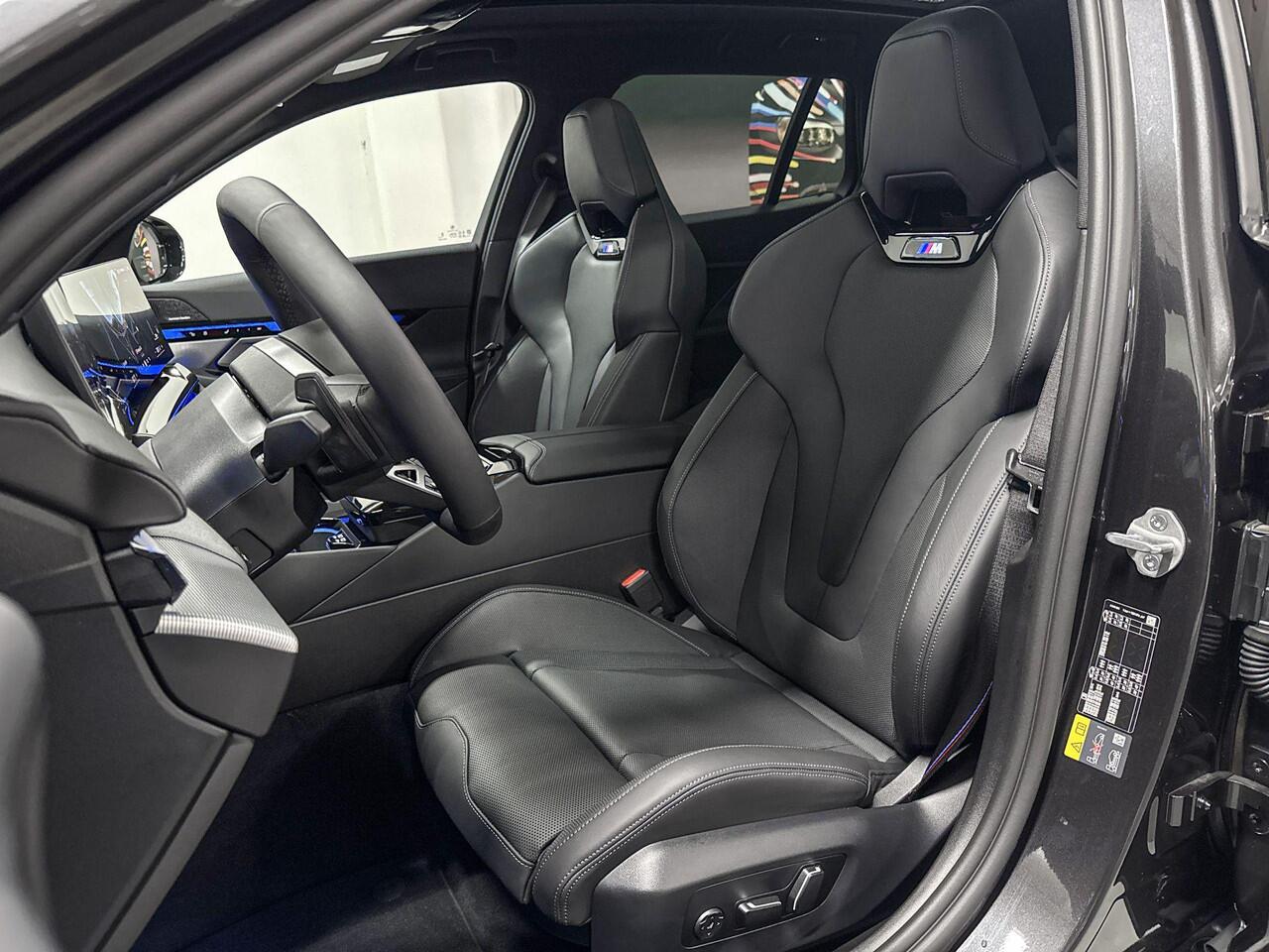 BMW 5-SERIE Touring 530e | M-Sport Pro | Travel Pack | Comfort Pack | Driving Assistant Plus | Harman/Kardon | Panoramadak | Comfort Access | Trekhaak