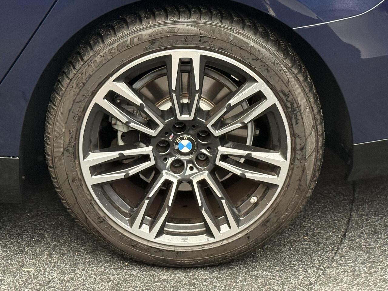 BMW 5-SERIE 520i M Sport Led Camera Harman Kardon BTW Headup