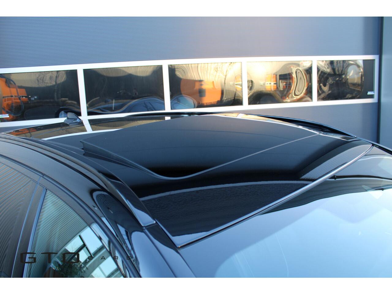 BMW 5-SERIE Touring 520i M Sport | Pano | Laser | Harman Kardon | Memory