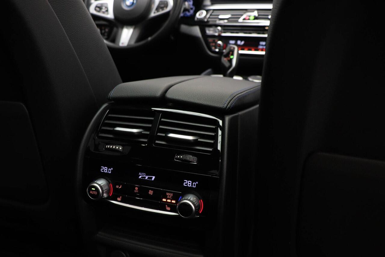 BMW 5-SERIE Touring 530e M-Sport Business Edition Plus | PANORAMADAK | COMFORT ACCES / SAFETY / PARKING- PACK | HEAD UP