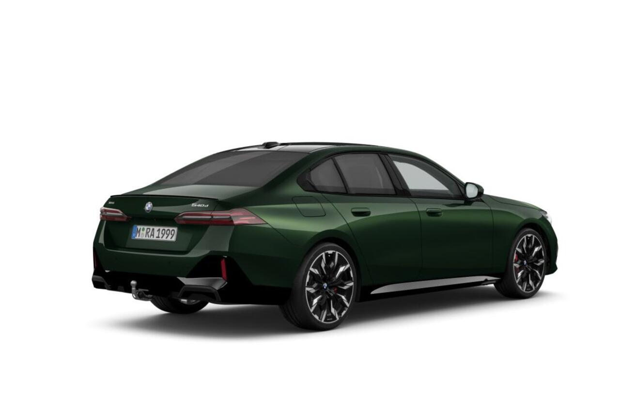 BMW 5-SERIE Sedan 540d xDrive | M Sportpakket Pro | Innovation Pack | Travel Pack | Comfort Pack | Trekhaak