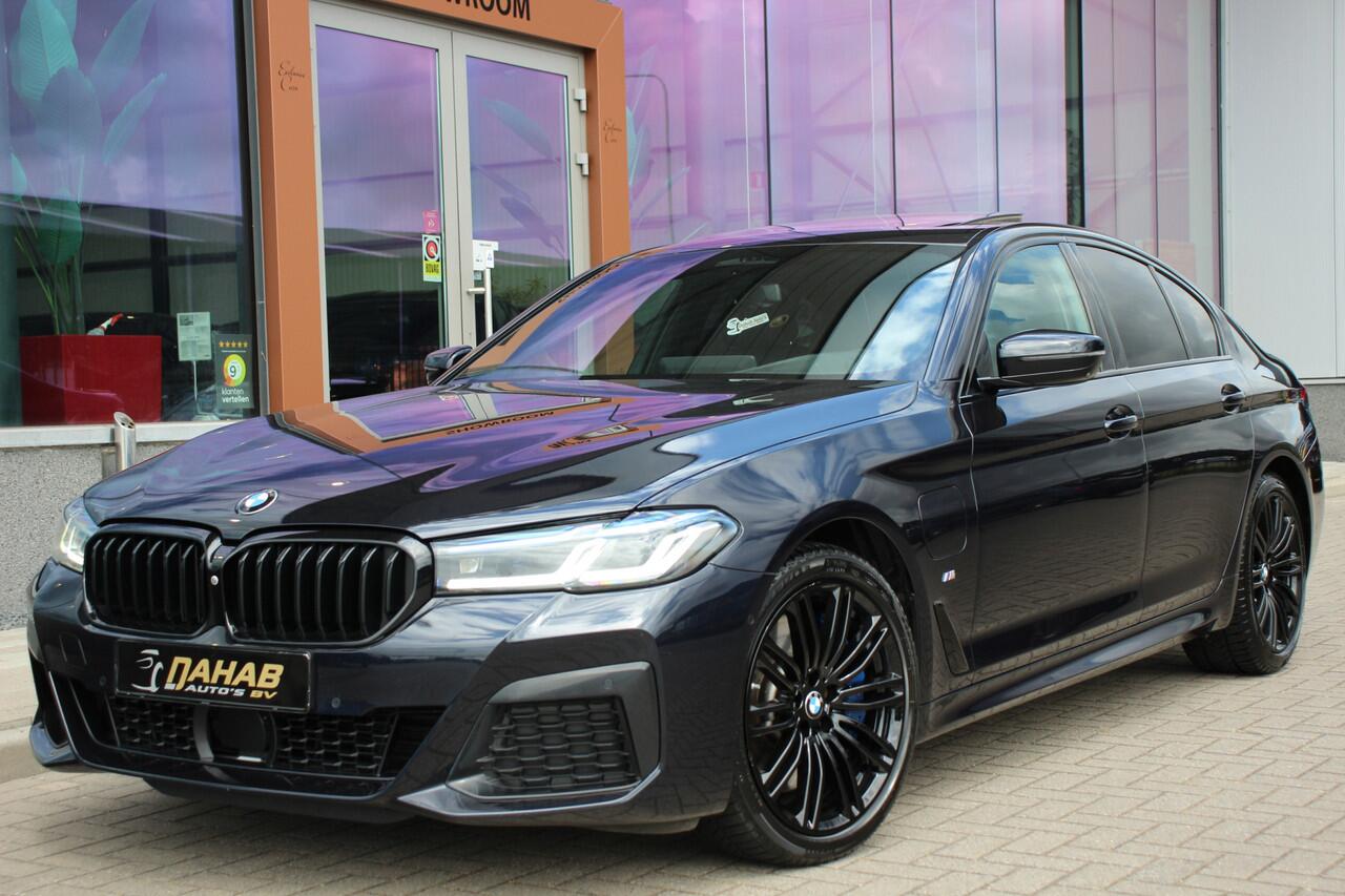 BMW 5-SERIE 545e xDrive M-Sport | Schuifdak | 360 | Head Up | ACC | El.Trekhaak