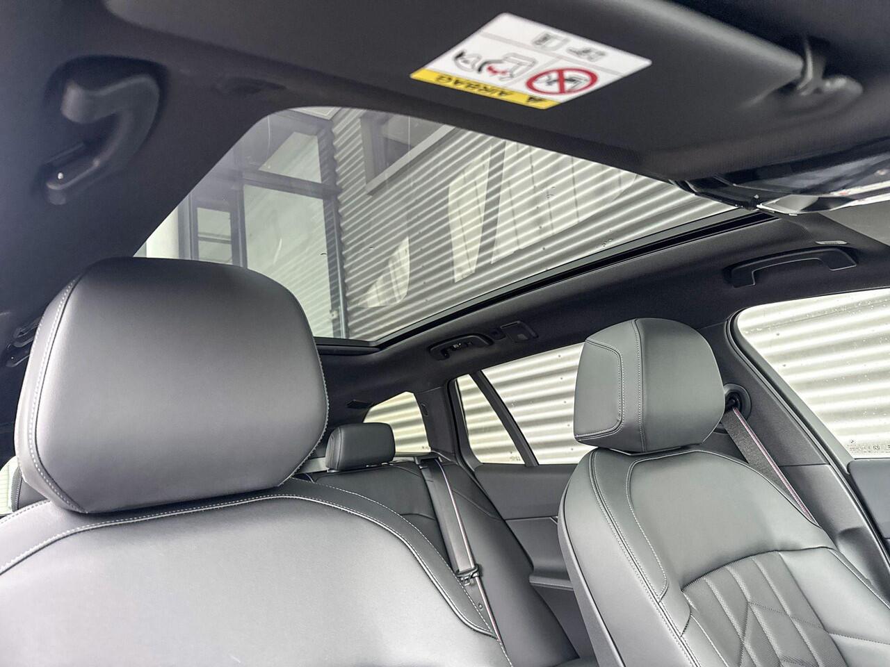 BMW 5-SERIE Touring 520i | M Sport Pro | Innovation Pack | Travel Pack | Comfort Pack | Trekhaak