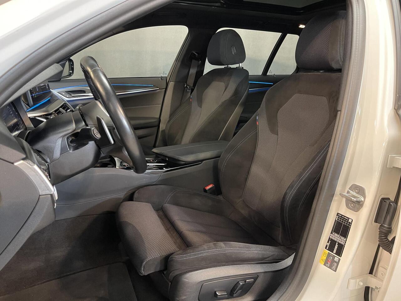 BMW 5-SERIE Touring 530e High Executive M Sport 18"/Panoramadak/Laser LED/Adaptief onderstel/Head-up/Keyless/Stoelverwarming/Adaptieve cruise/Dodehoek/Camera/Apple Carplay & Android Auto/HiFi