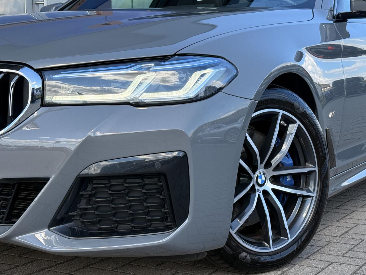 BMW 5-SERIE Touring 530i High Executive M-Sport | Pano | Headup | Laser