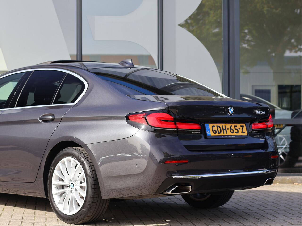 BMW 5-SERIE 520d Business Edition Plus | ACC | Laser | HUD | Dakje | Active Steering |