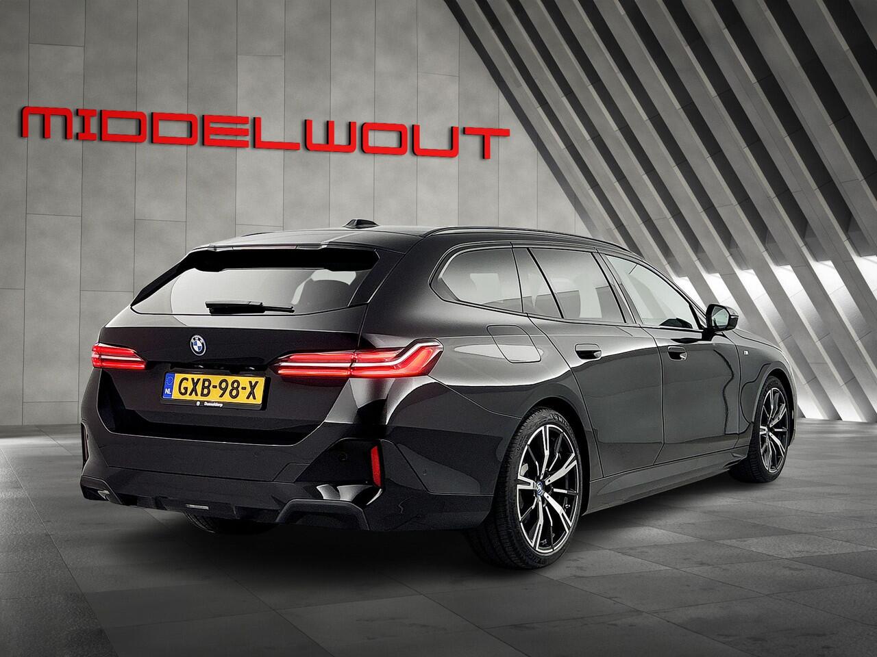 BMW 5-SERIE Touring 530e/M-Sport/Pano/Trekh/Leder/20"/BTW/Ned.Auto