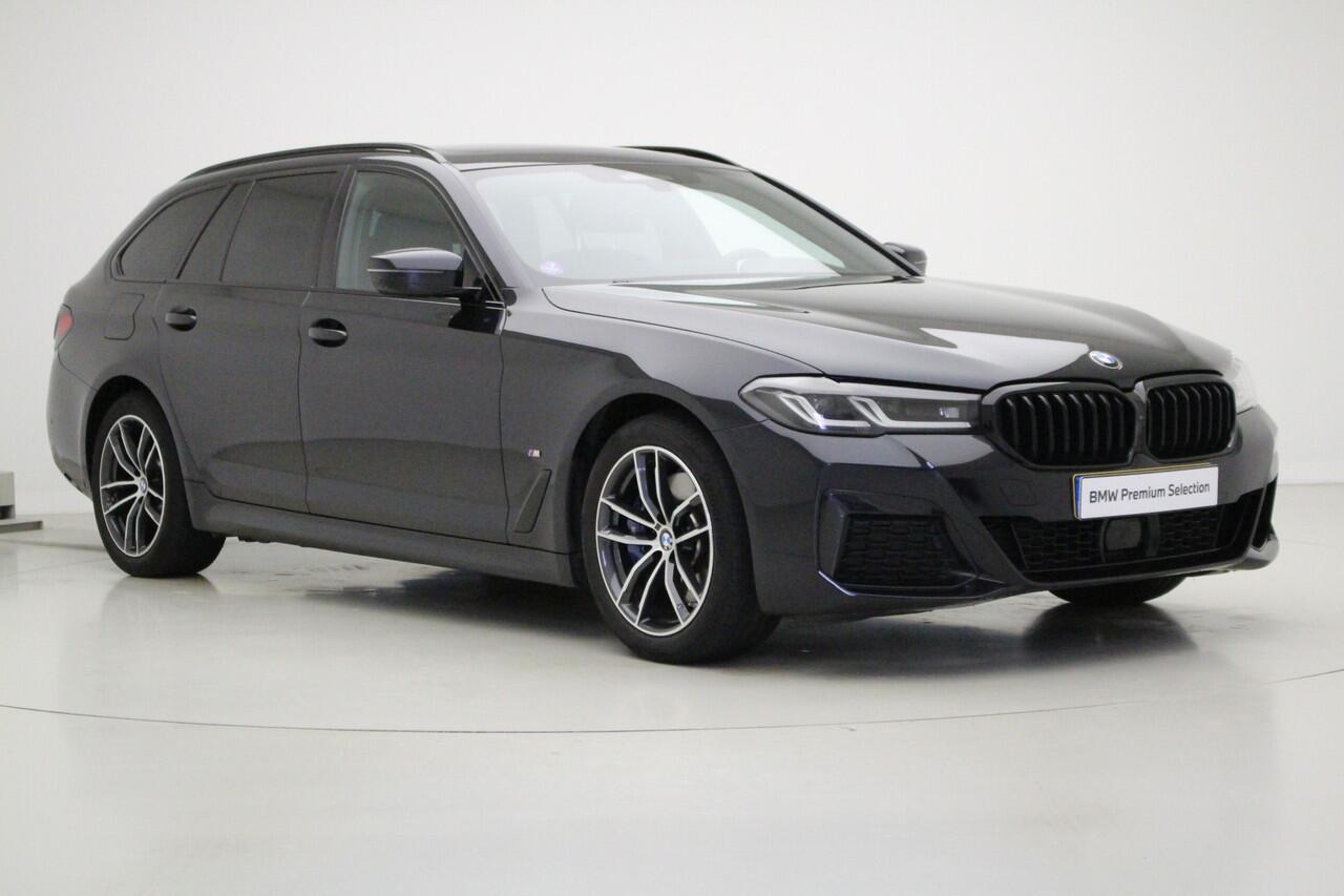 BMW 5-SERIE Touring 530e M-Sport | Trekhaak | Harman Kardon | Panorama | Active Cruise Control | Head-Up | Privacy glass