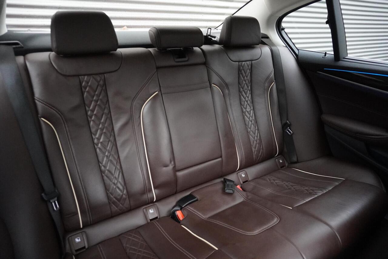BMW 5-SERIE Sedan 530e High Executive | Luxury Line | Parking Pack | Driving Assistant | Parking Assistant Plus | HIFI System Harman Kardon
