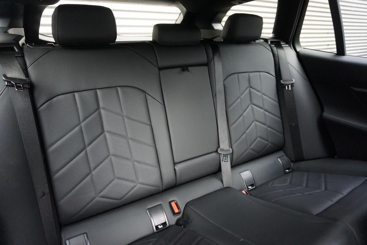 BMW 5-SERIE Touring 530e | M Sportpakket | Trekhaak | Driving Assistant Plus