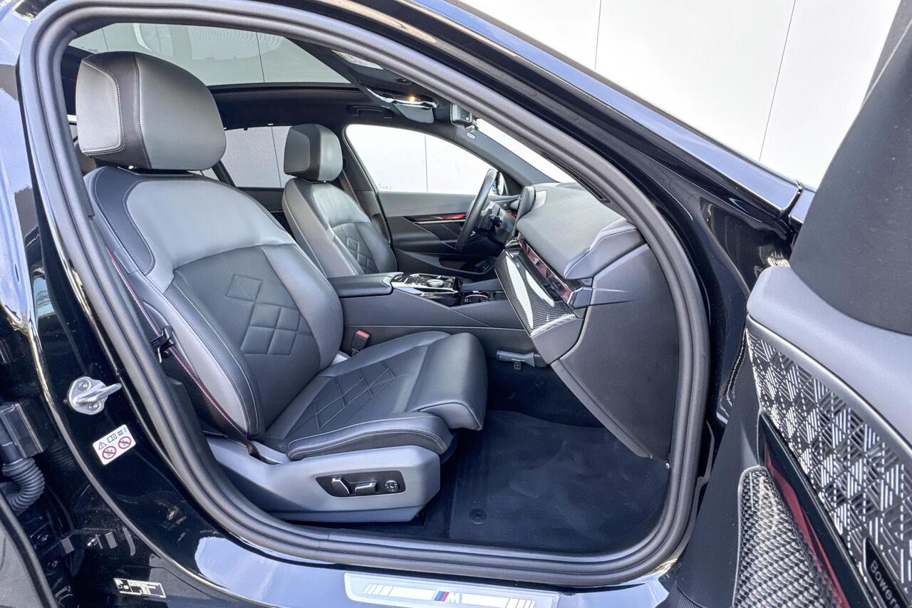 BMW 5-SERIE Sedan 550e xDrive