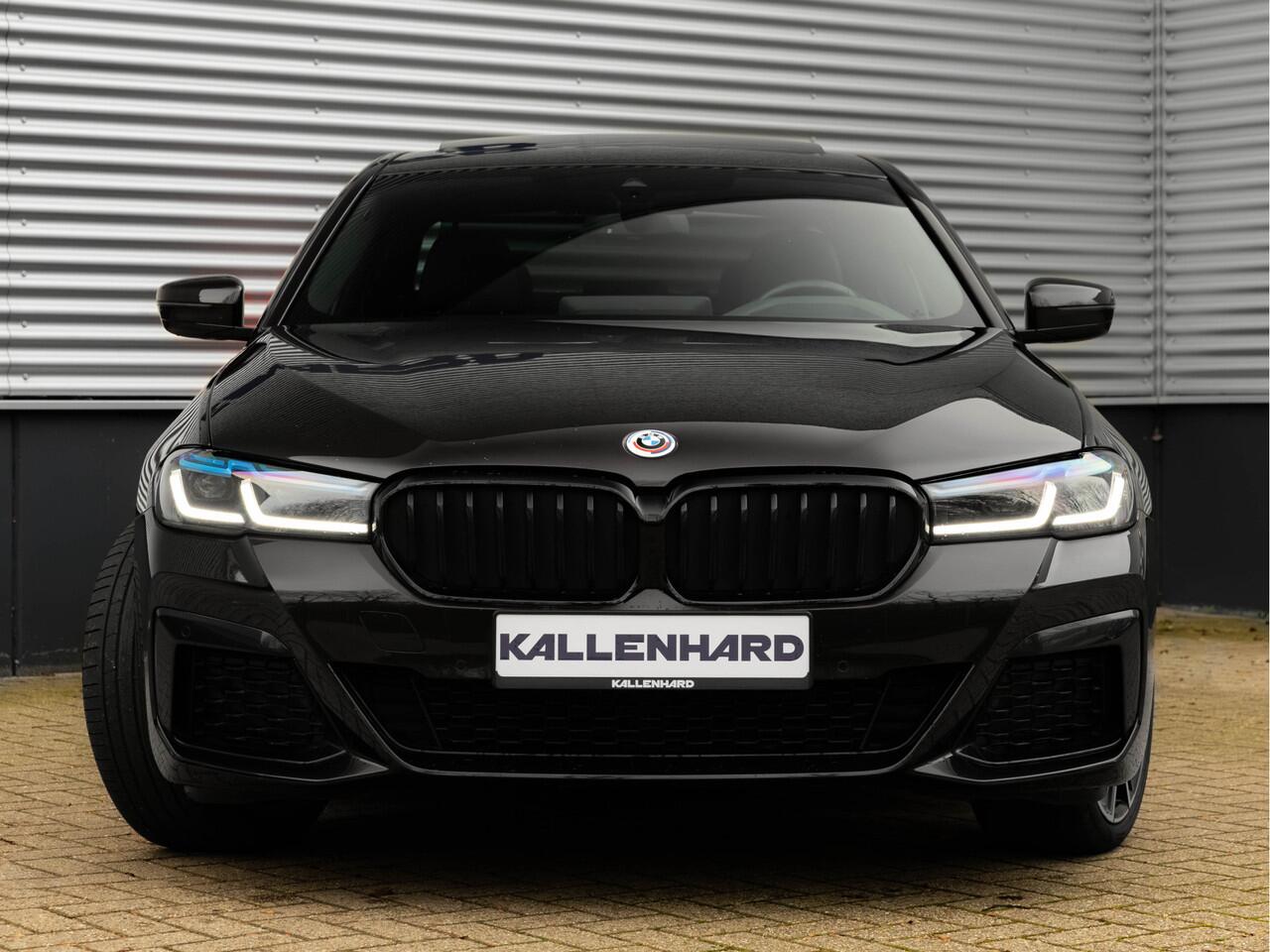 BMW 5-SERIE 530e M-Sport - Individual ''Crystal Casserit Black'' - Dak - Head-Up