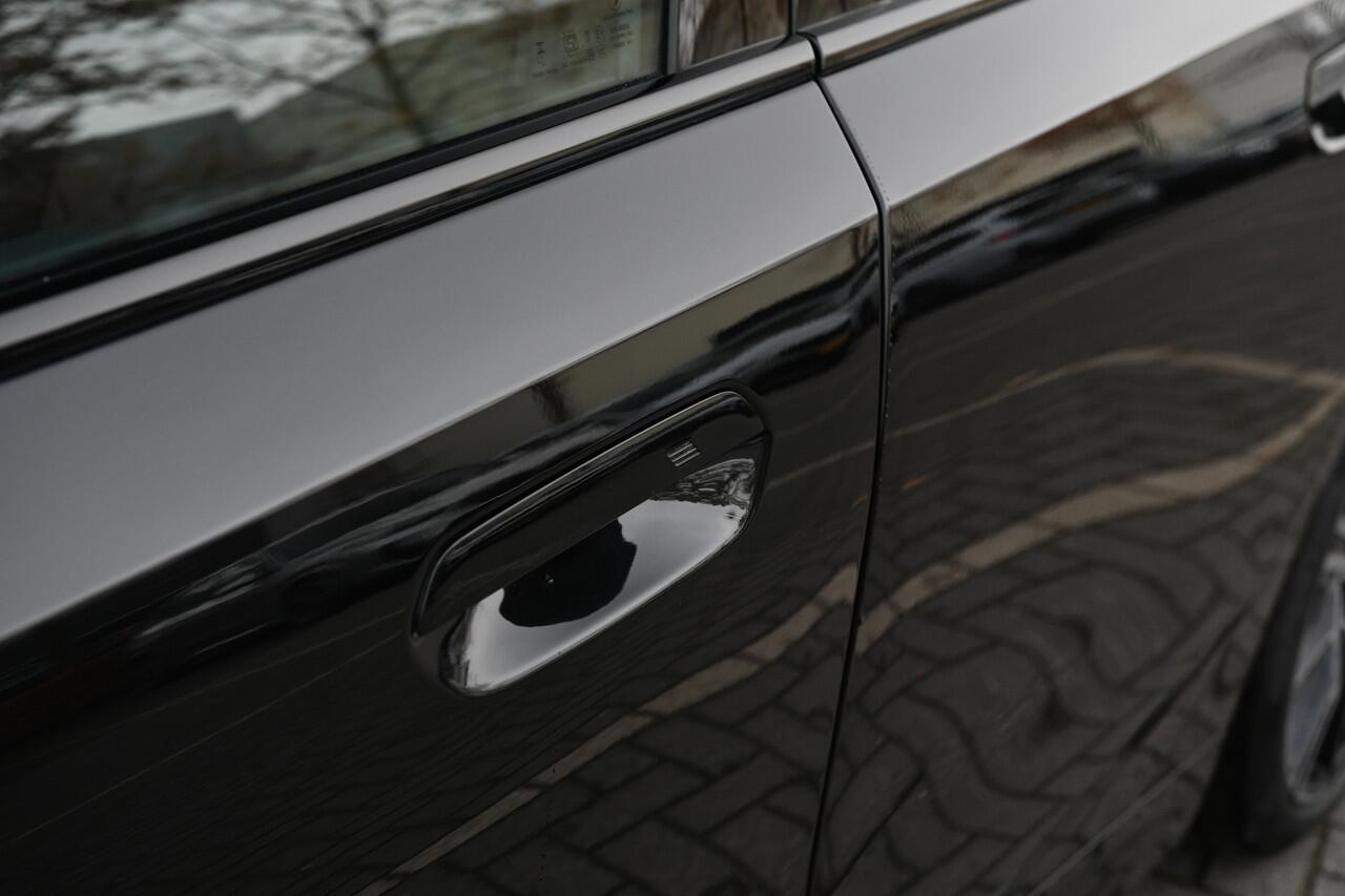 BMW 5-SERIE Touring 530e M Sport Automaat / Trekhaak / Adaptieve LED / Parking Assistant Plus / Stoelventilatie / Comfort Access / Live Cockpit Professional