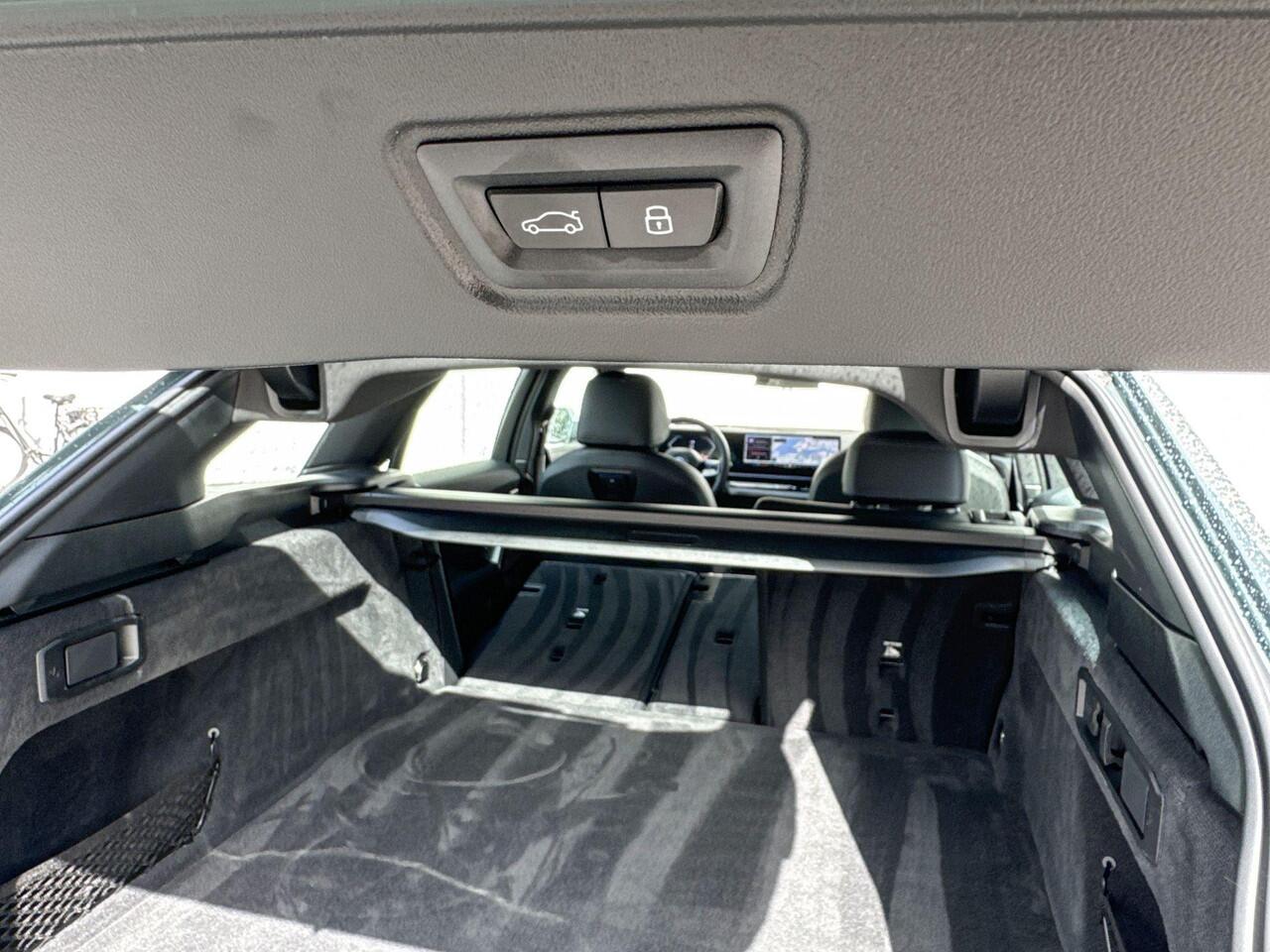 BMW 5-SERIE Touring 530e | Innovation Pack | M Sport | Harman-Kardon | Comfortstoelen