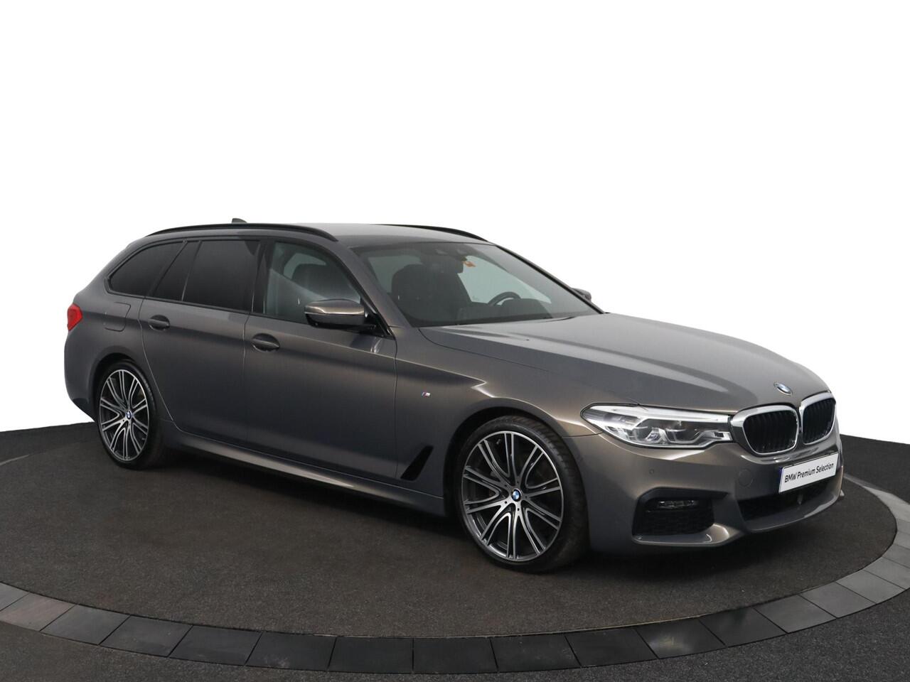 BMW 5-SERIE Touring 520i High Executive Edition M-Sportpakket | Head Up | Driving Assistant Plus | Stoelventilatie voorstoelen | Harman/Kardon Surround Sound