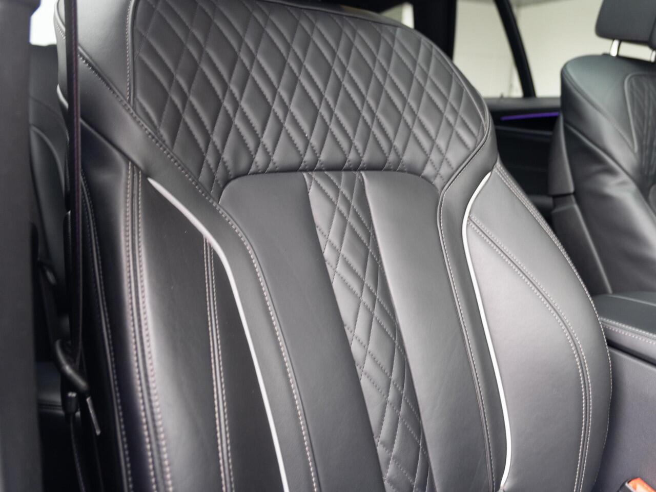 BMW 5-SERIE Touring 530i | High Executive | M Sportpakket | Harman Kardon | Verwarmd Stuurwiel | Comfort Access | Achteruitrijcamera | Panoramadak | Stoelverwarming | Head-Up Display