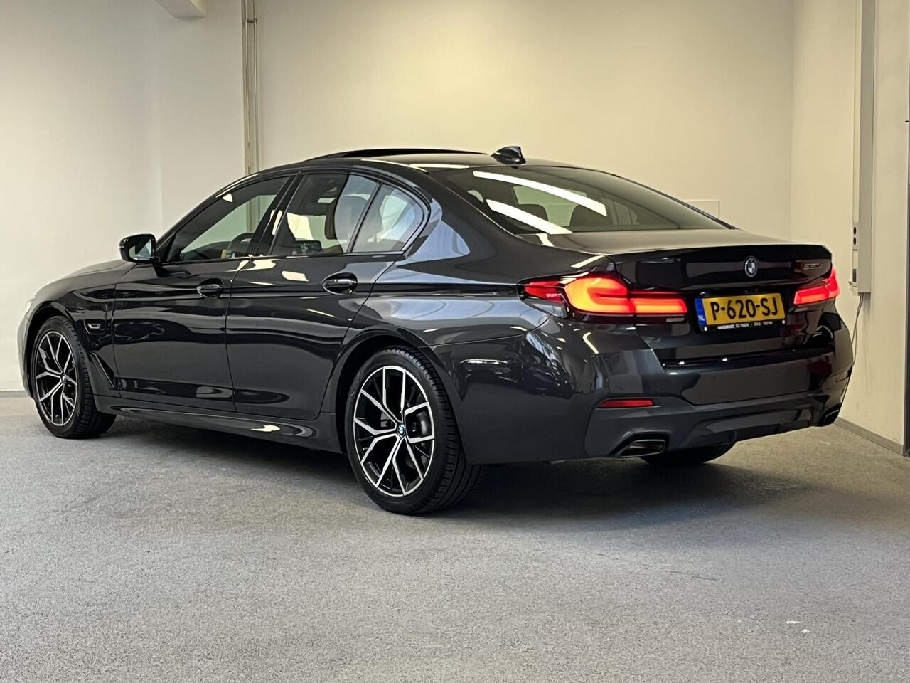 BMW 5-SERIE 530e M-Sport | SCHUIFDAK | LASER | HEAD-UP | ACC | 97% SOH |