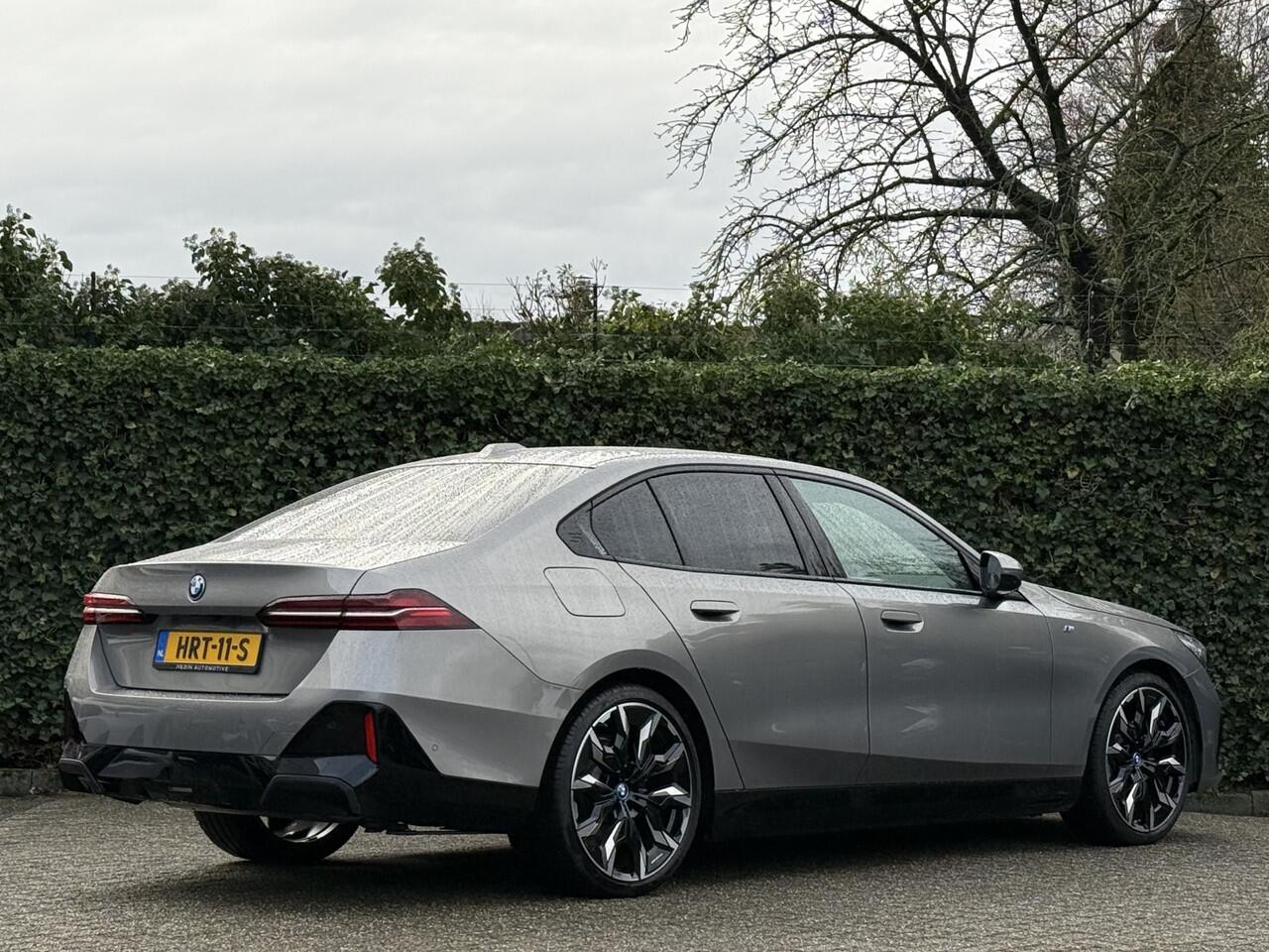 BMW 5-SERIE 530e | M-Sport | 21'' | Harman/Kardon | Elek. Trekhaak | 4x Stoelverw. | Comfort Access