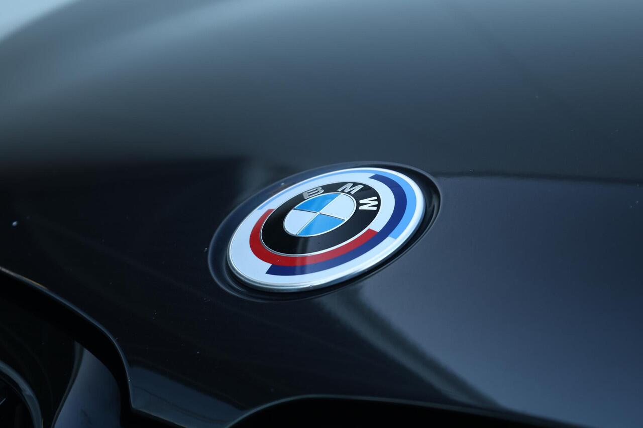 BMW 5-SERIE Touring 540i xDrive M-Sportpakket / Harman Kardon / Panoramadak / Laserlicht / Head Up Display / Comfort Access /