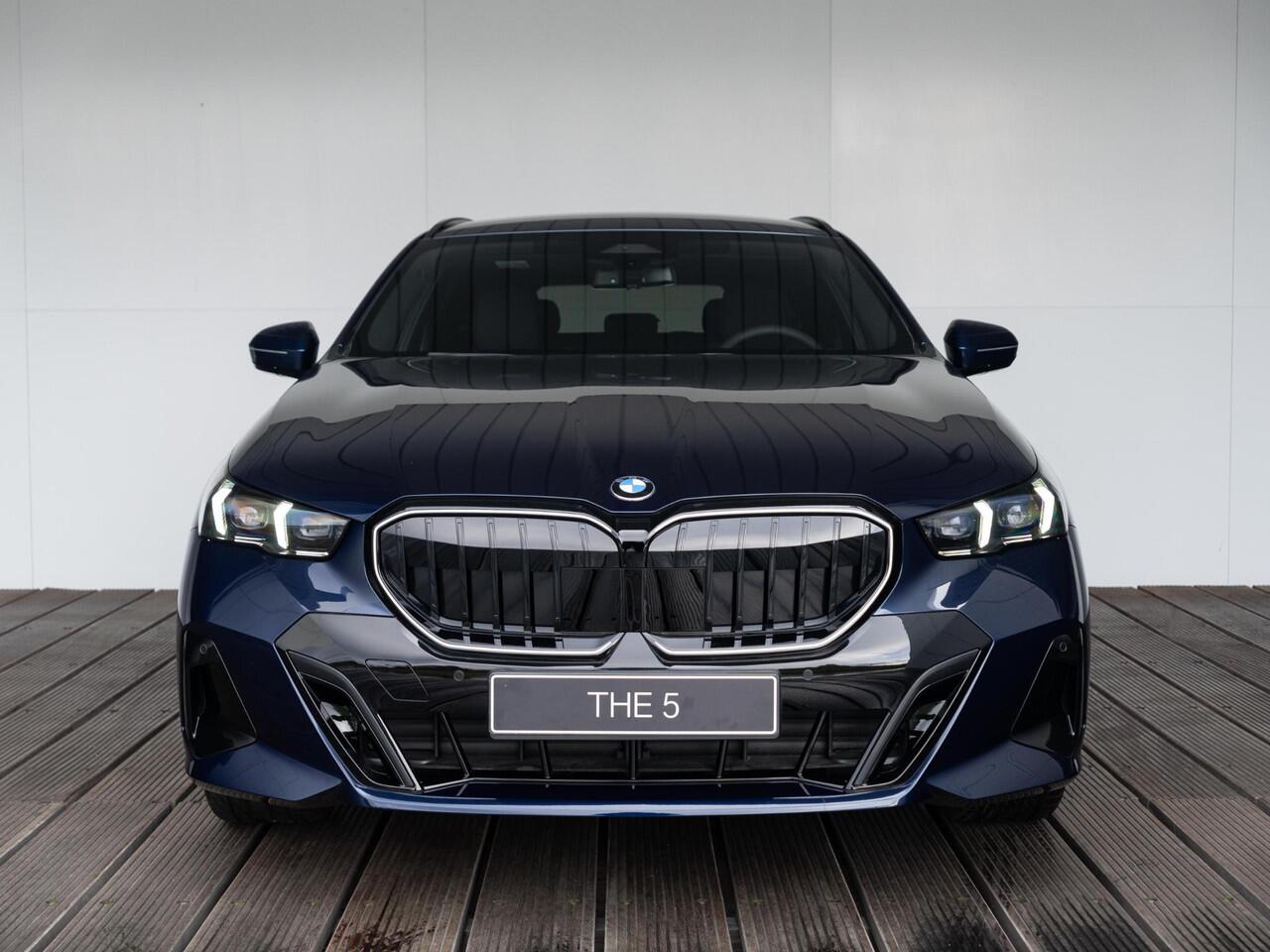 BMW 5-SERIE Touring 520i | M Sport Package | M Sport Package Pro | Travel Package