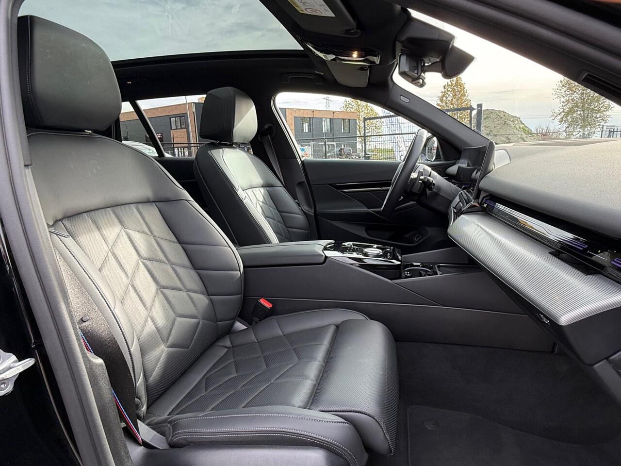 BMW 5-SERIE Touring 540d xDrive M-Sport Pro | Harman Kardon | Trekhaak | Panodak | Adaptive cruise |