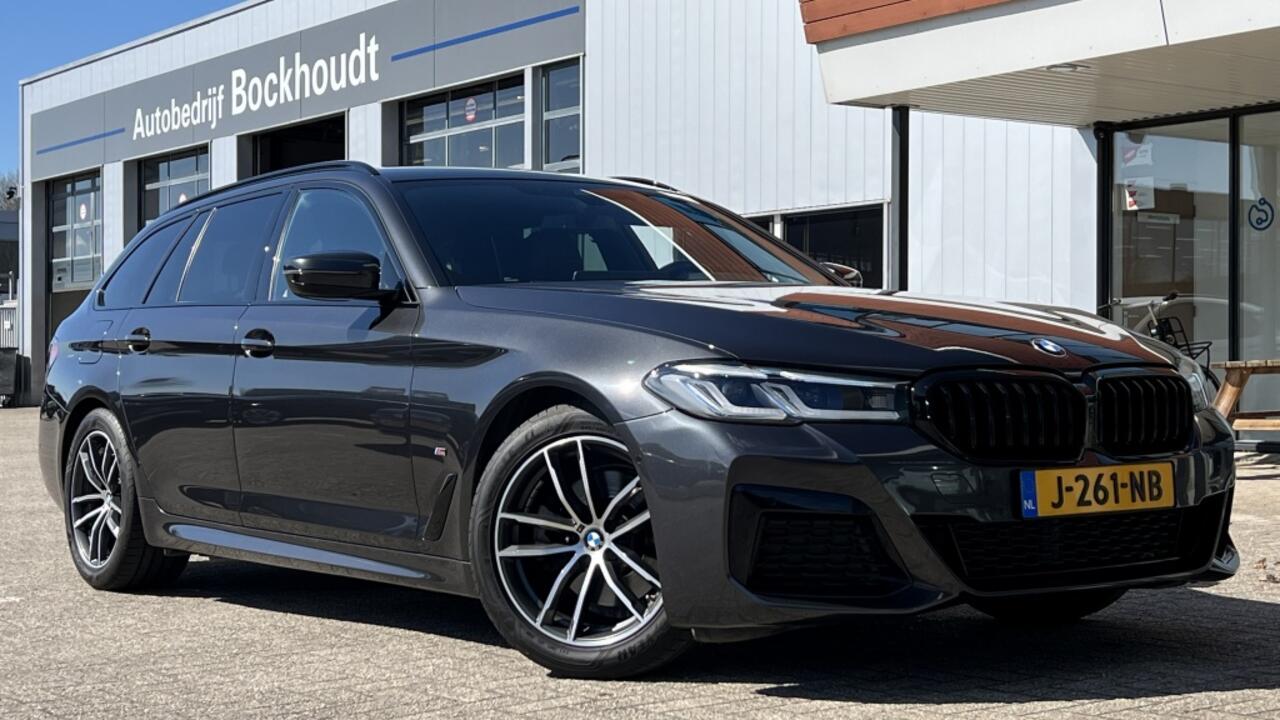 BMW 5-SERIE 520i High Executive | M-Sport | Leer | Camera