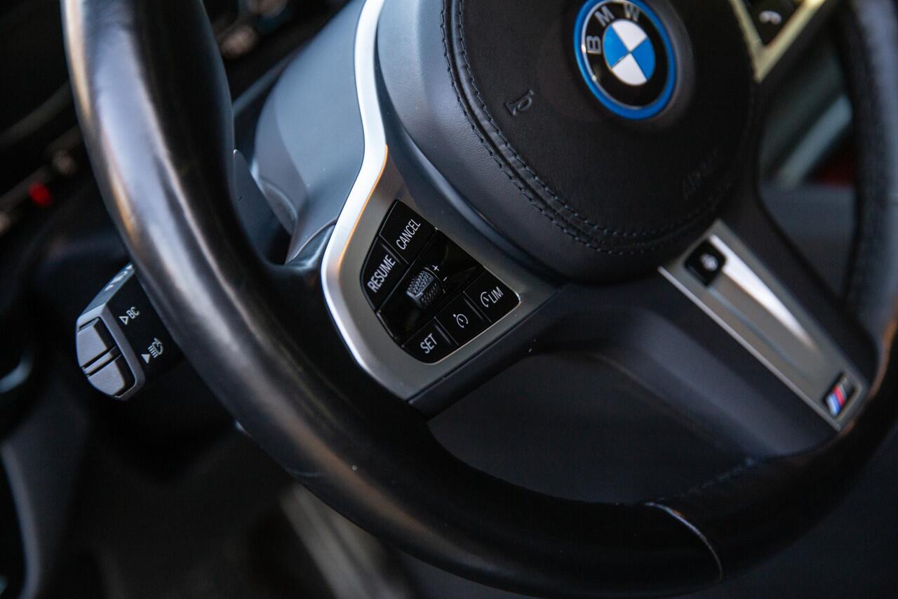 BMW 5-SERIE 530e Business Edition M-sport , Panoramadak, Harman/Kardon, Keyless entry,