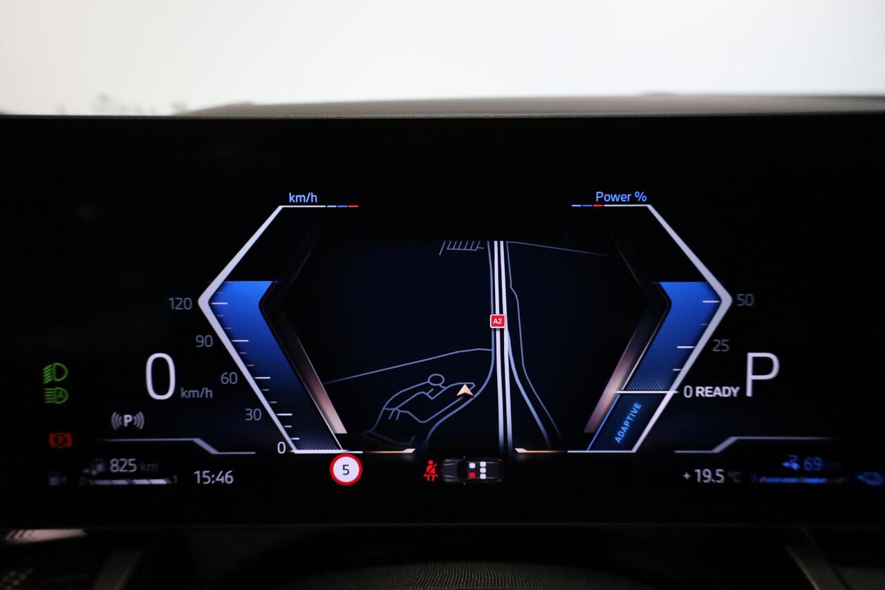 BMW 5-SERIE Touring 530e M Sportpakket Pro | Comfortstoelen | Bowers & Wilkins | Elektr. Trekhaak