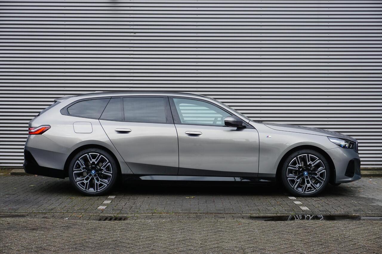 BMW 5-SERIE Touring 530e | M Sportpakket | Trekhaak | Driving Assistant Plus