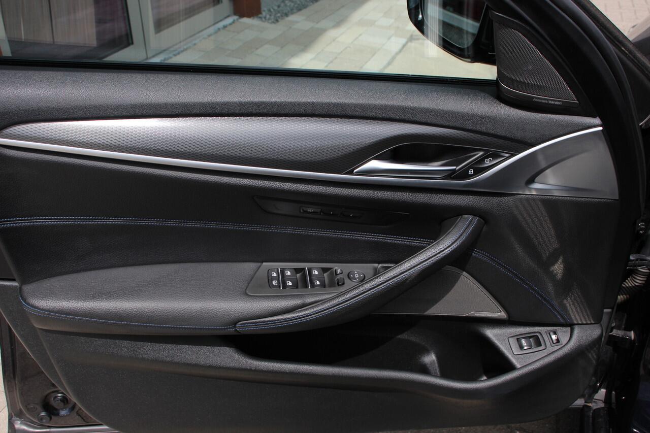 BMW 5-SERIE 545e xDrive M-Sport | Schuifdak | 360 | Head Up | ACC | El.Trekhaak