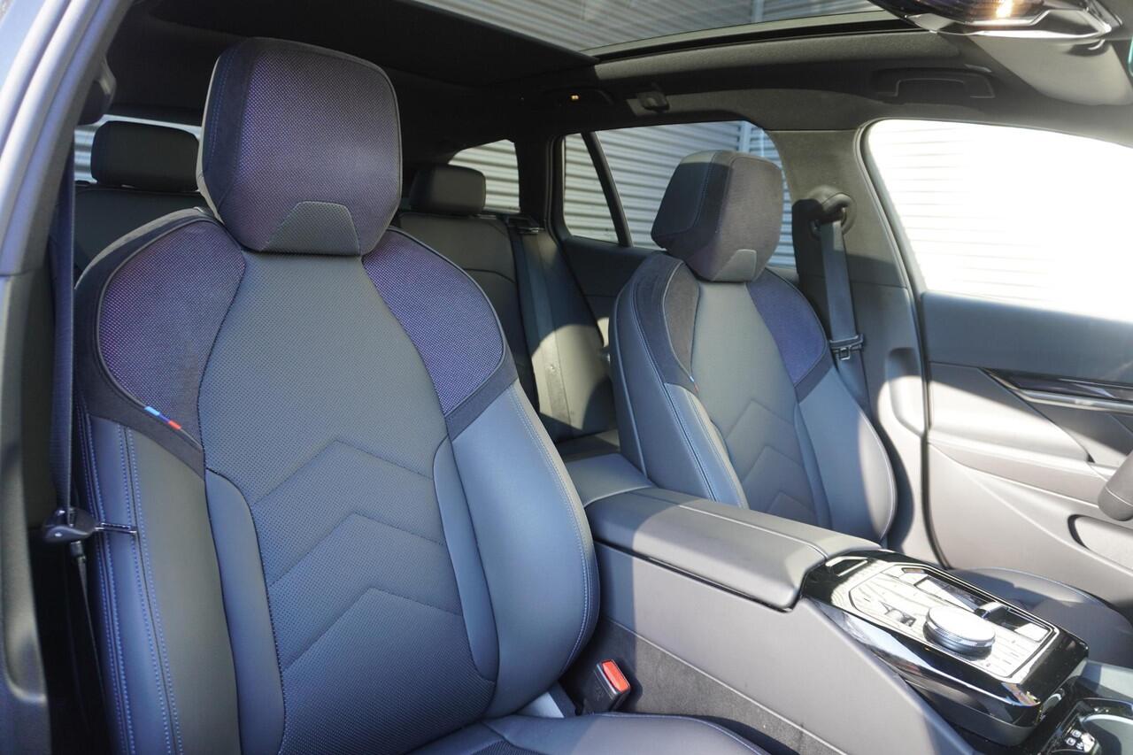 BMW 5-SERIE Touring 520i M Sportpakket | 20 inch LM M Sterspaak | Driving Assistant Plus | Harman-Kardon sound system | Parking Assistant