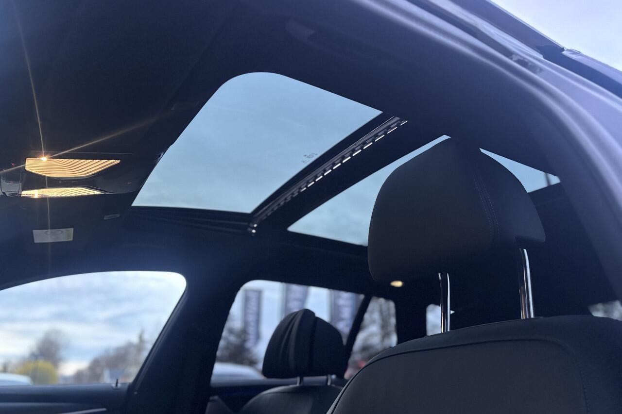 BMW 5-SERIE Touring 530i M-Sport | Panodak | Comfortleder | Camera | Head Up | Boxmore Audio | Trekhaak