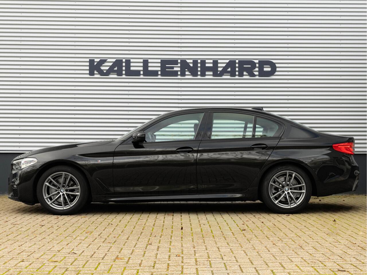 BMW 5-SERIE 520i M-Sport - Comfortzetels - Camera - Hifi - Adaptief LED