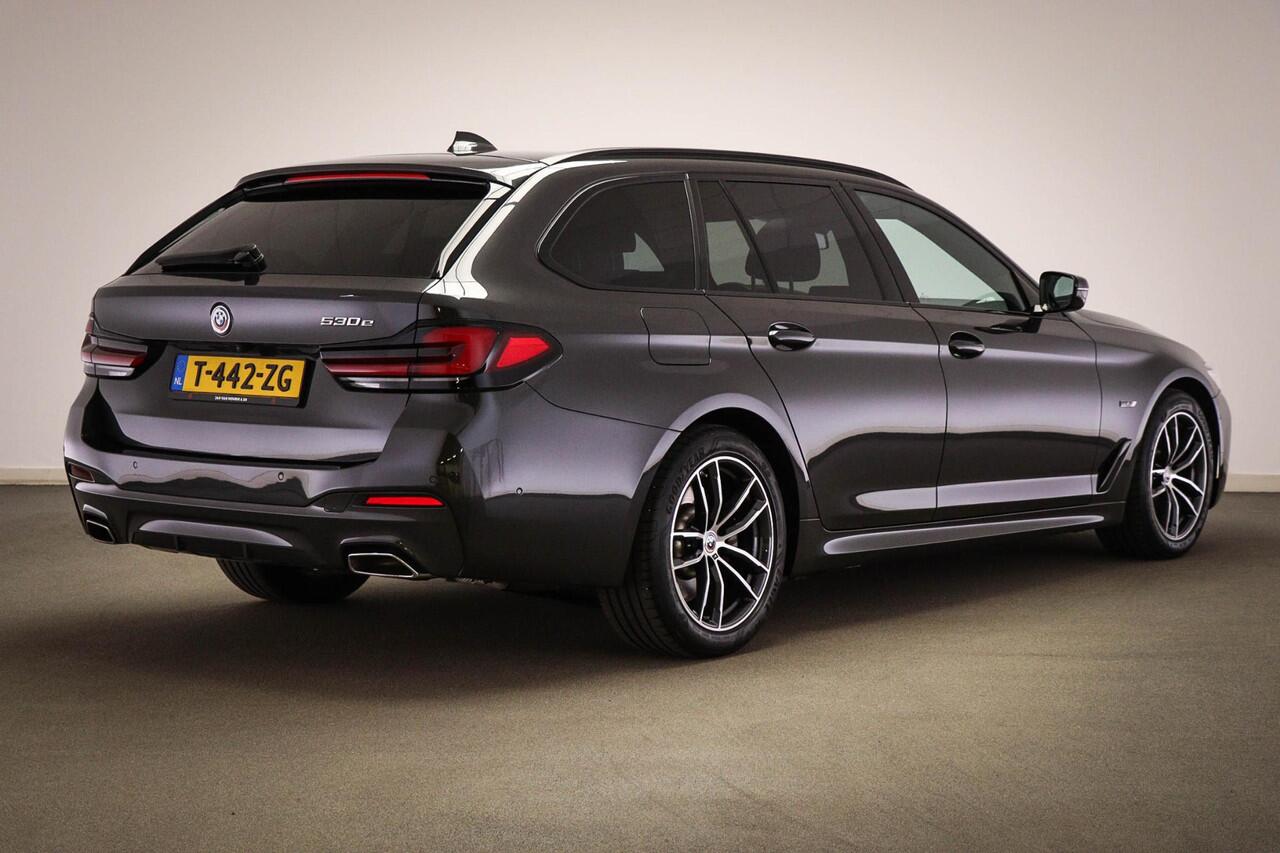 BMW 5-SERIE Touring 530e M-Sport Business Edition Plus | PANORAMADAK | COMFORT ACCES / SAFETY / PARKING- PACK | HEAD UP