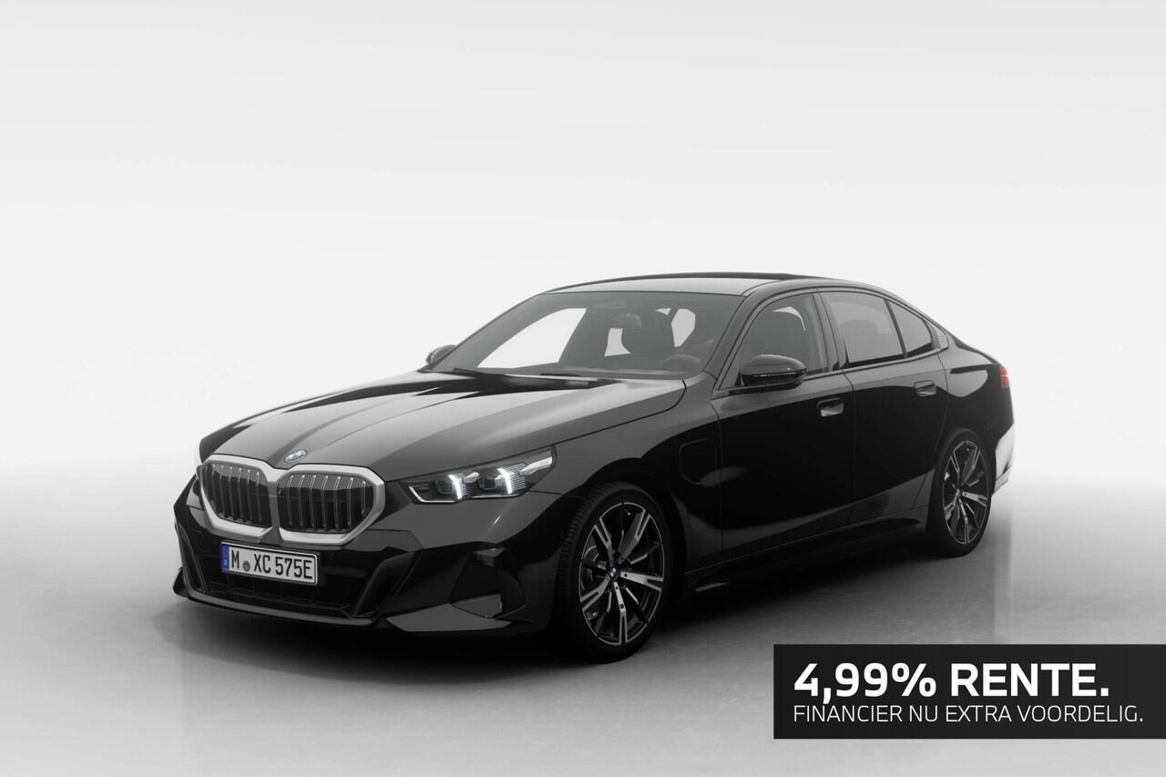 BMW 5-SERIE Sedan 530e M Sport Edition | Innovation Pack | Travel Pack | Comfort Pack | Trekhaak